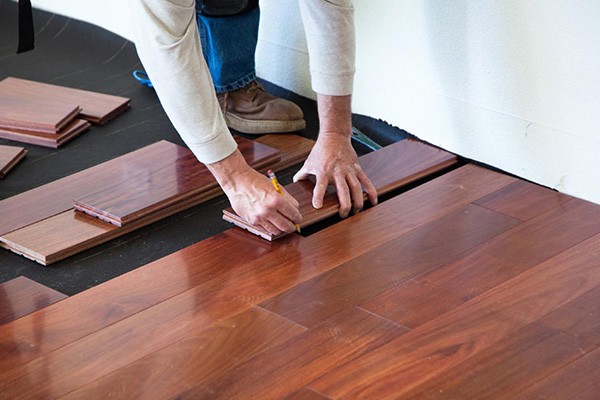 Hardwood & Laminate Floor Installation