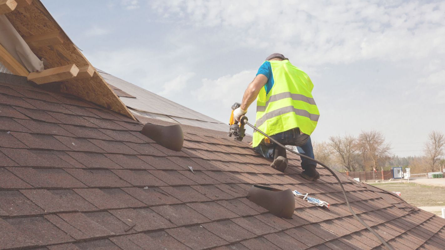 Professional Roofing Service for Residential & Commercial Areas Saint Paul, MN